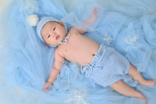 安宁孕妇三个月肚子多大